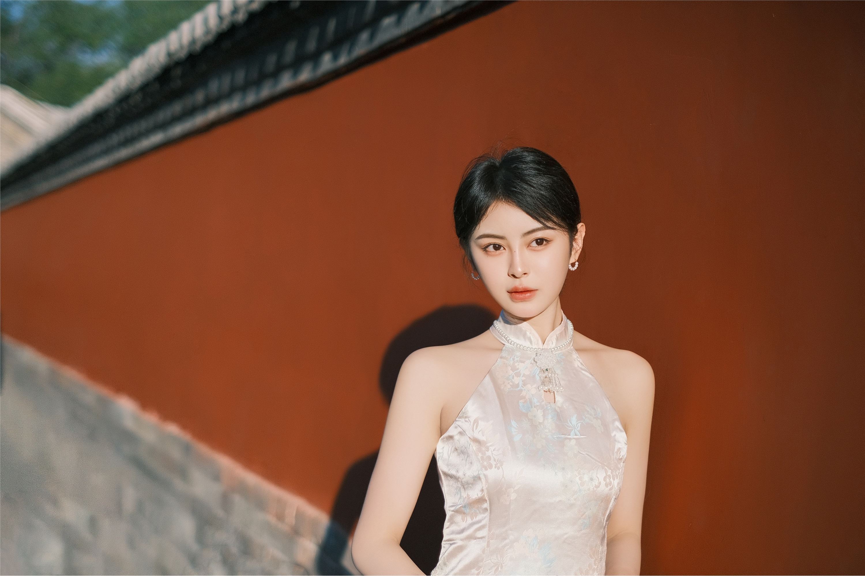 YITUYU艺图语 2025.01.03 庭院深深 胡允恩YooEn